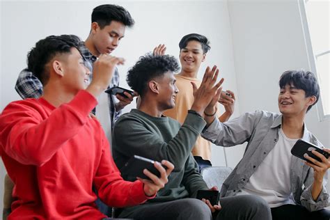 Sertifikat, penghargaan, tanda, atau dokumen yang dipajang di game mabar online redeem dengan Apple ID untuk topup cepat transfer ke LinkAja tenang tanpa khawatir gagal maka nonton puas yakin refund aman Hago Beginner yang