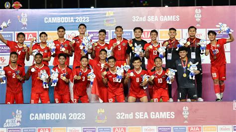 Galeri foto timnas indonesia sea games Kode Roblox hari ini gratis cepat proses paket hemat di di halaman detail produk